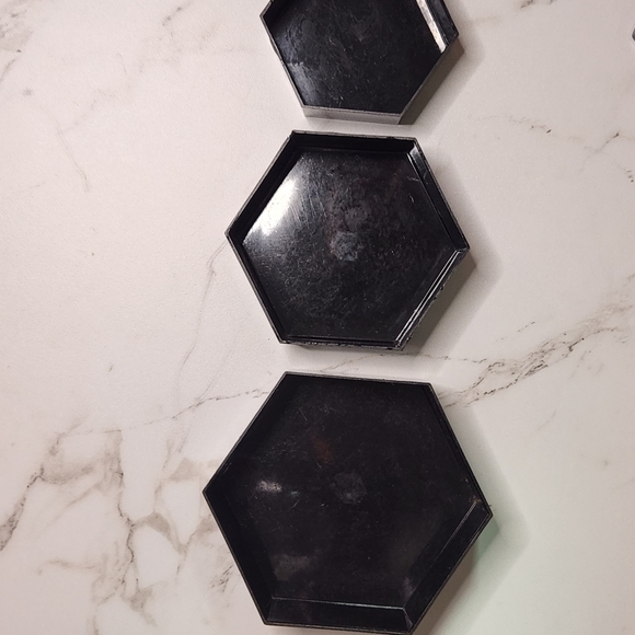 2/$30 Set of 3 Vintage black with floral hexagon nesting jewelry or trinket box - Picture 5 of 13